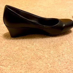 NWOT Black wedge heel